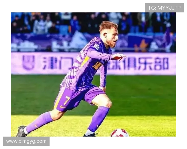李永佳遭球击中颞部后出现脑震荡症状 下场后出现眩晕恶心反应 李永佳遭球击中颞部后出现脑震荡症状 下场后出现眩晕恶心反应